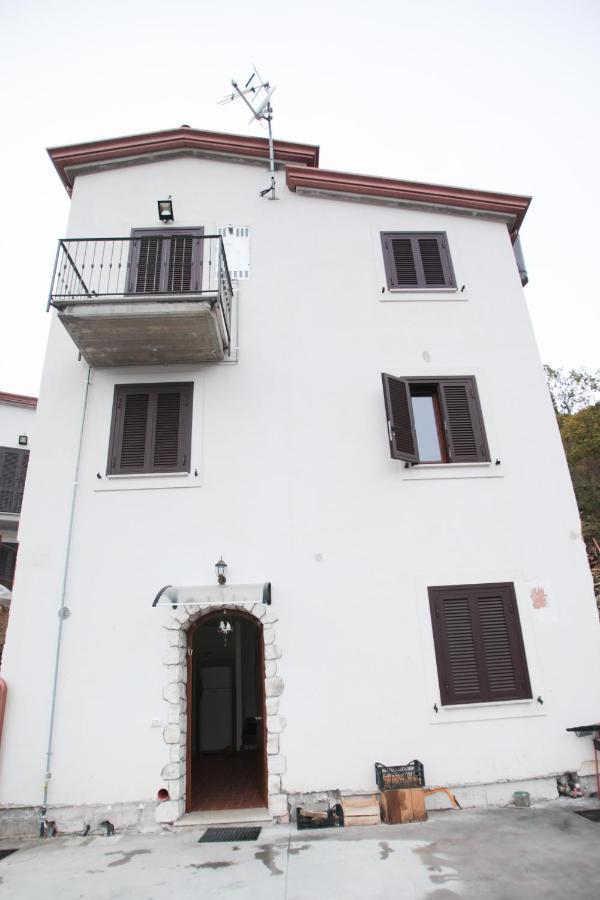 Villa Santa Maria Santa Maria del Molise Екстериор снимка